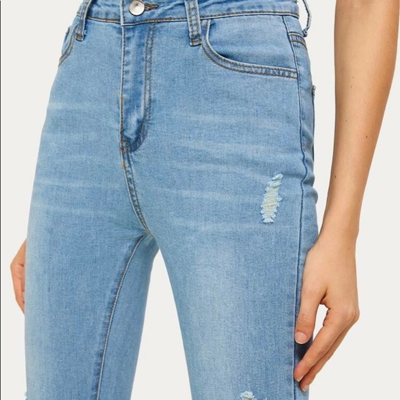 Solid Ripped Crop Jeans - Picture 2 of 5